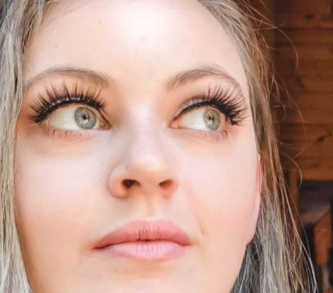 🌺 Lily – Soft & Delicate Magnetic Lashes